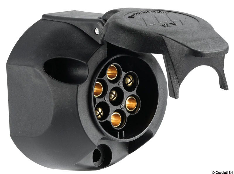 7-pole socket for towing