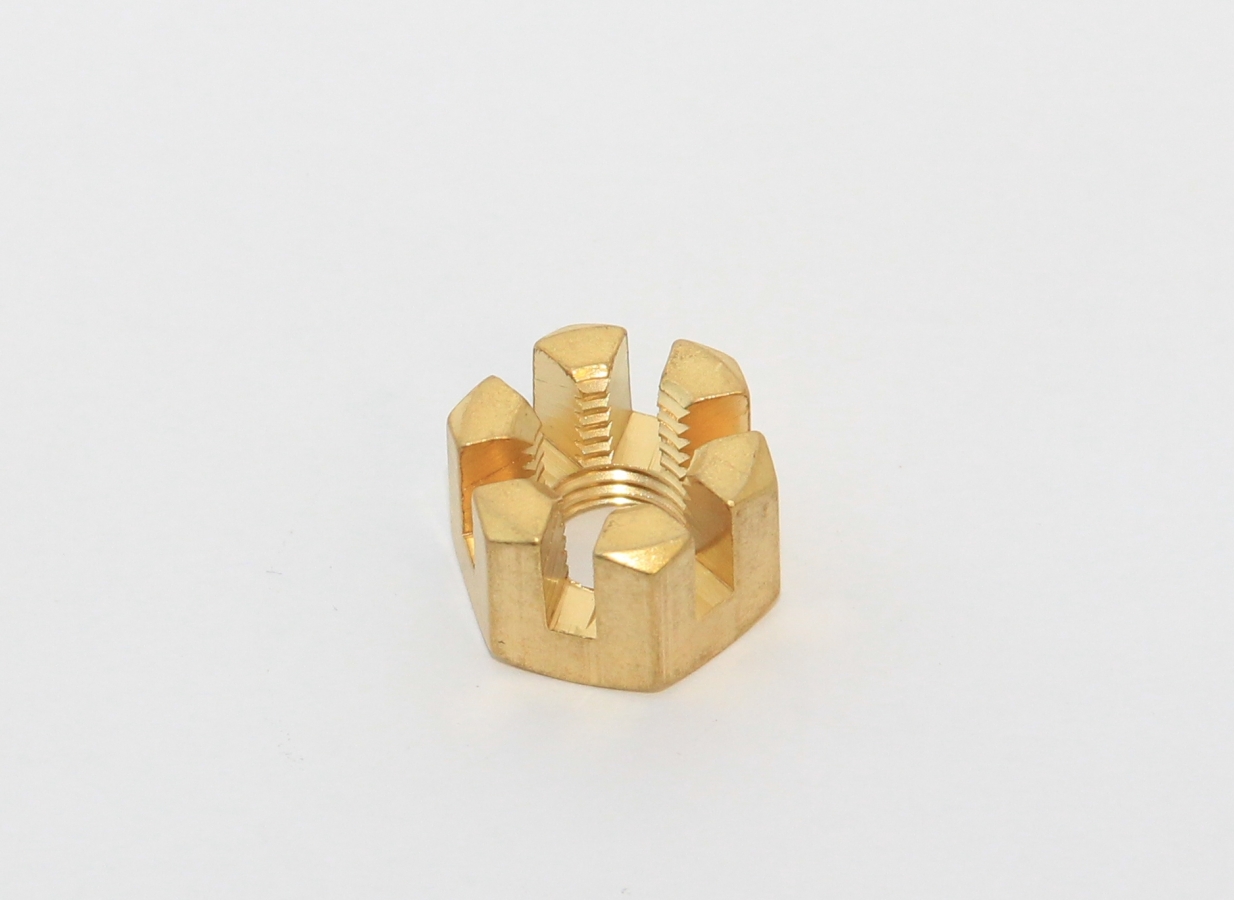 Propeller nut 	 11-16147