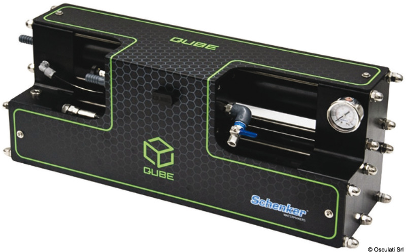 Schenker QUBE 65 / 12V watermaker with basic panel